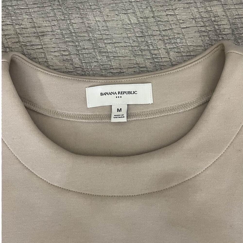 Banana Republic Women's Beige Crew Neck Sweatshirt - Picture 3 of 6